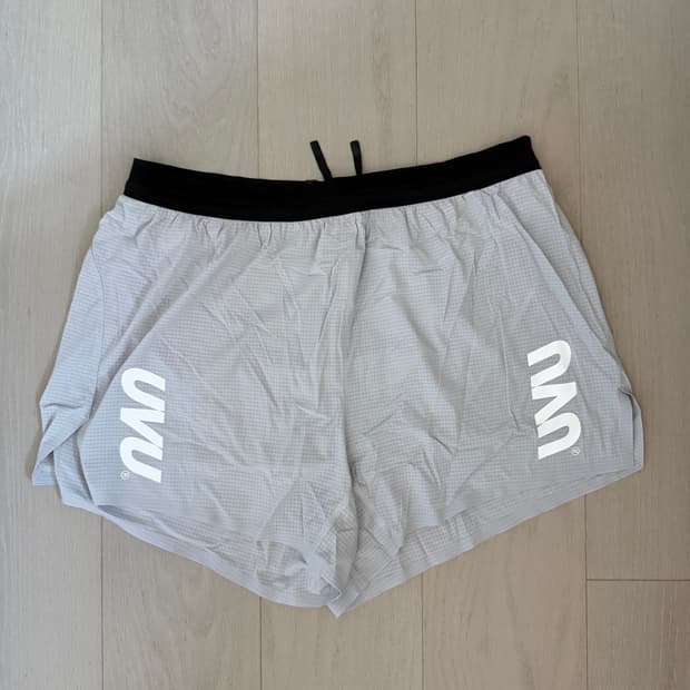 UVU 스플릿 쇼츠 라이트그레이