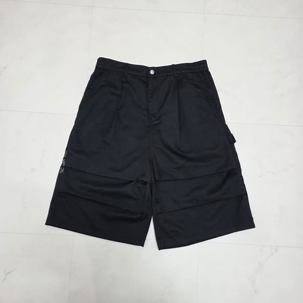 L 엑스톤즈 파라슈트 버뮤다 코튼팬츠