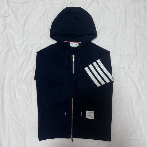 톰브라운 후드집업