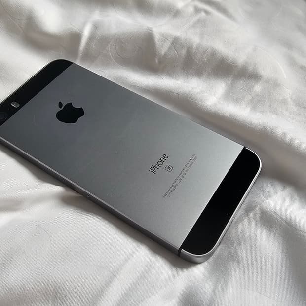 [정품] 아이폰 SE1 128GB 배터리신품 카메라 스그 해외판