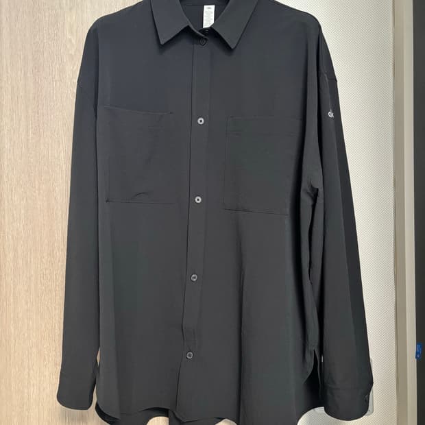 Alo 알로요가 드림 스케이프 버튼 다운 셔츠 블랙 라지