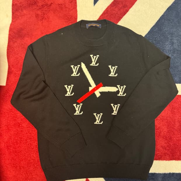 루이비통 인타르시아 클락니트