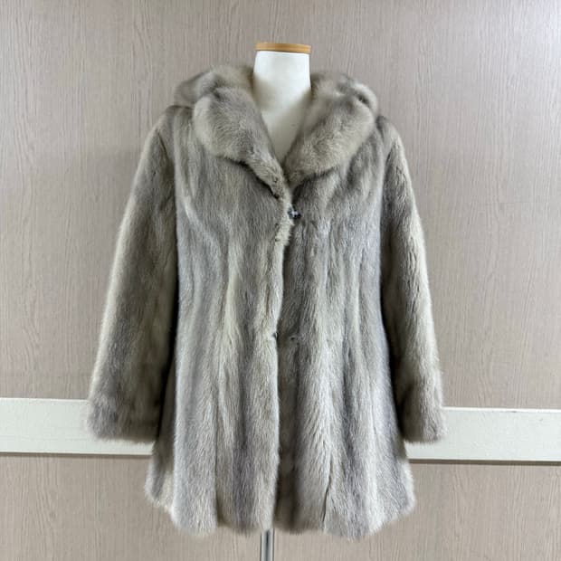 풀스킨 그레이 밍크코트