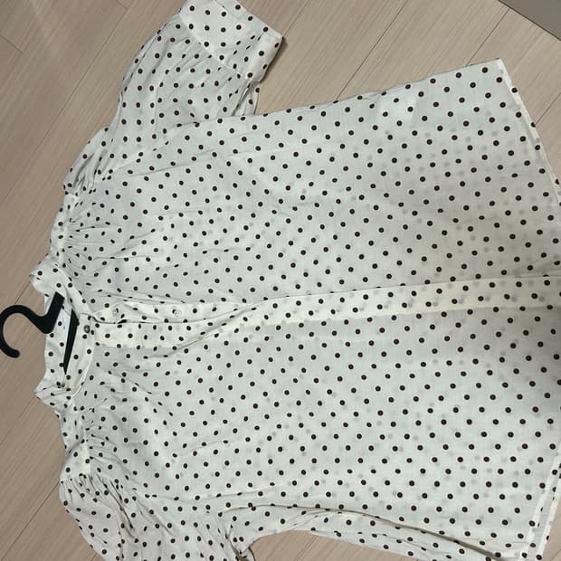 H&m 땡땡이 블라우스