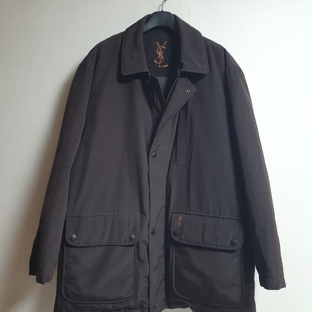 입생로랑 YSL 패디드 필드 자켓 다크브라운 110 / ESS ES 라인