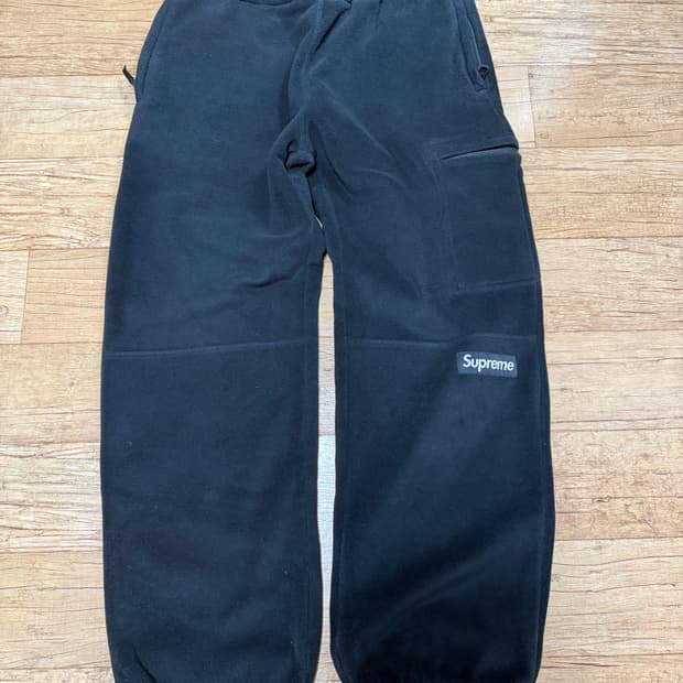 22fw 슈프림 폴라텍 팬츠 블랙