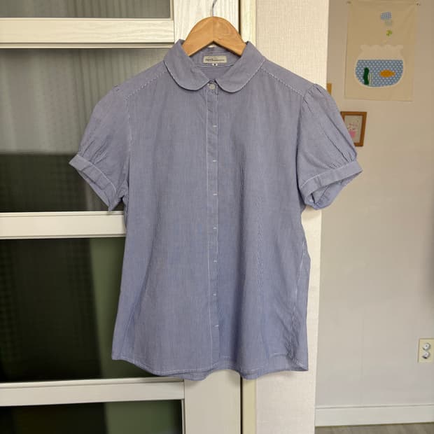 블루 스트라이프 반소매 블라우스