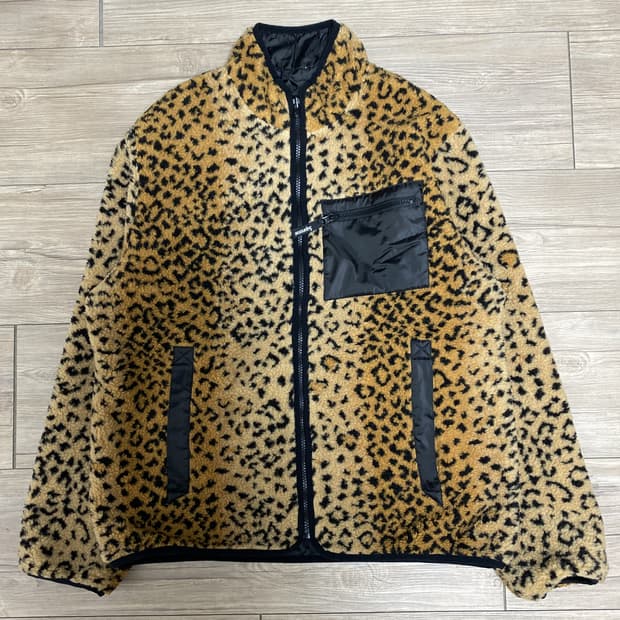 [L] 슈프림 레오파드 리버시블 플리스 새상품