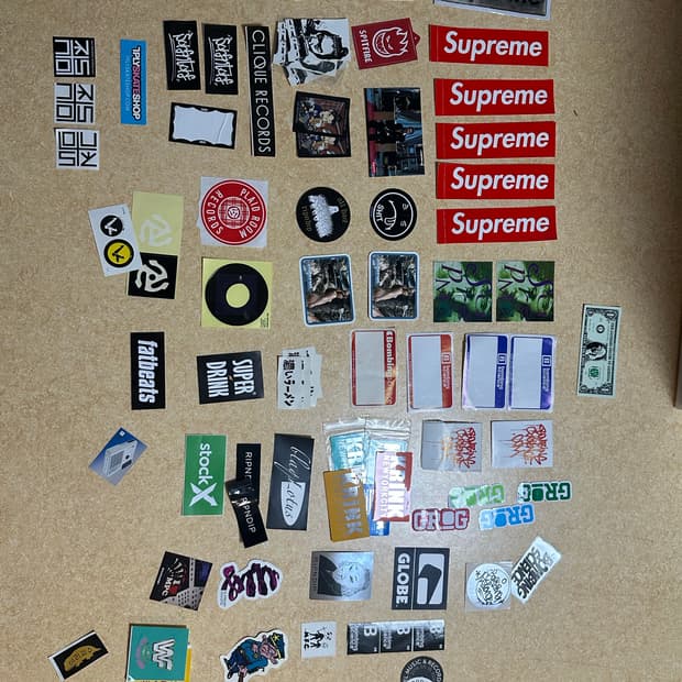 Supreme 등 스트릿브랜드 스티커 모음