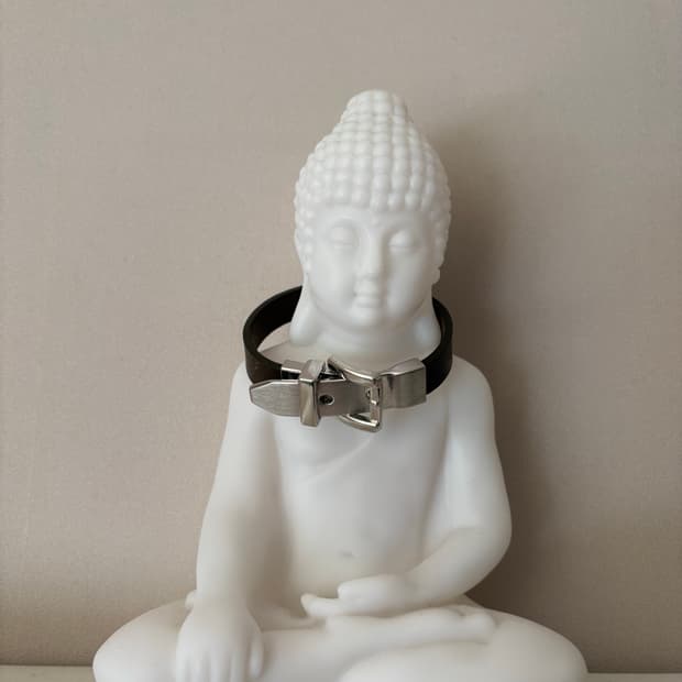 벨트 디테일 가죽 뱅글