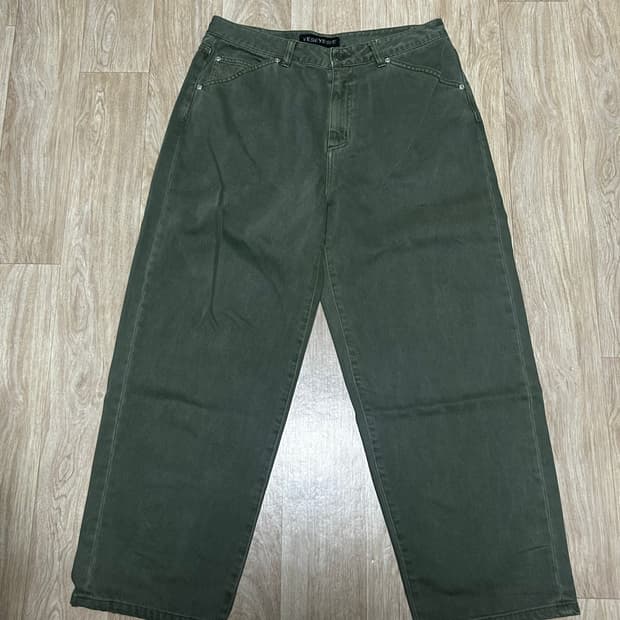 예스아이씨 플라워 리벳 데님 팬츠