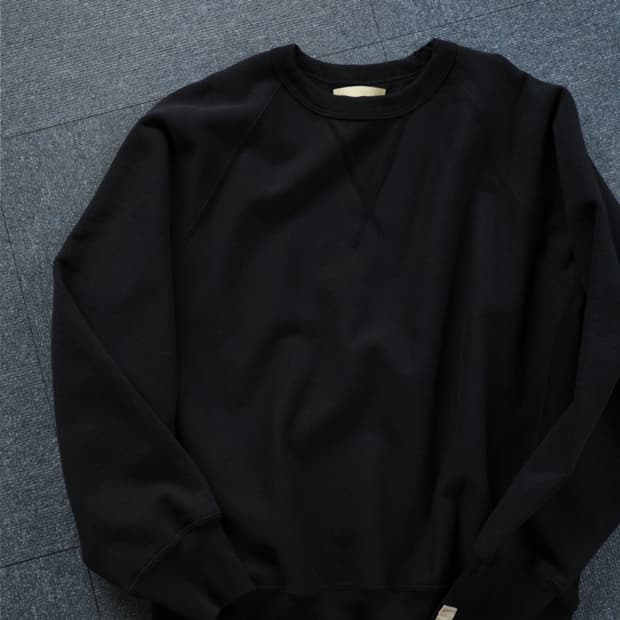 [48] 칸타테 (cantate) FLUFFY CREW NECK 블랙