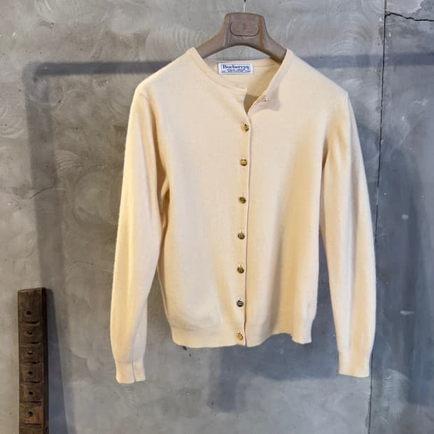 버버리 클래식 가디건 55