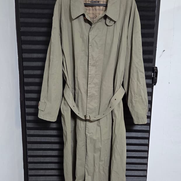 (정품) [조르지오 아르마니] 르 꼴레지오니 트렌치 코트 판매합니다.