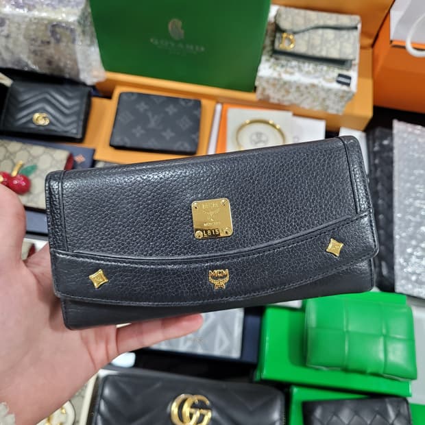 MCM 블랙 장지갑 남여공용