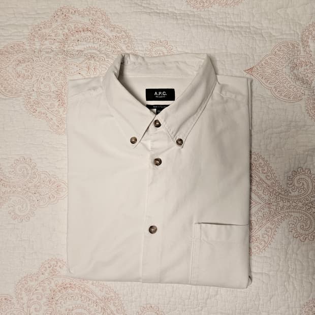 APC(아페쎄) 로고 화이트 셔츠 XXL 사이즈 판매합니다(최종가)