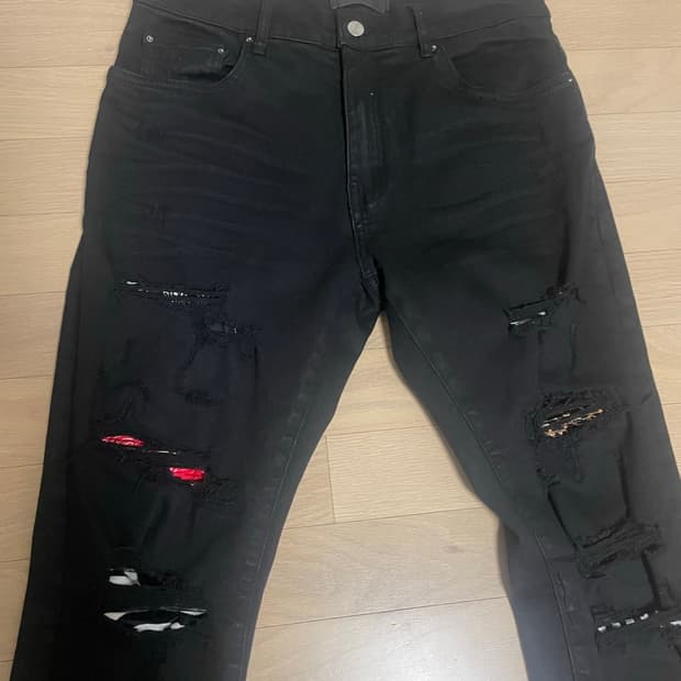 (급처) 아미리 데미지 디스트로이드 데님팬츠 청바지