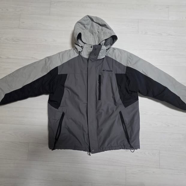 컬럼비아 옴니 쉴드 마운틴 패딩 점퍼 105사이즈