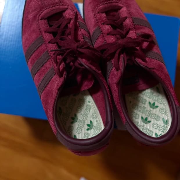 아디다스 토바코 스니커즈 버건디 235