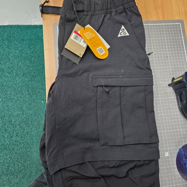 나이키 acg 스미스서밋팬츠 L사이즈 새상품 FN0429-01