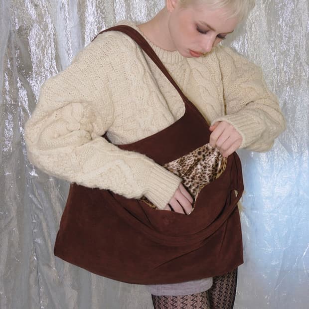 샌드뮤지엄 호보백 suede brown cactus hobo bag