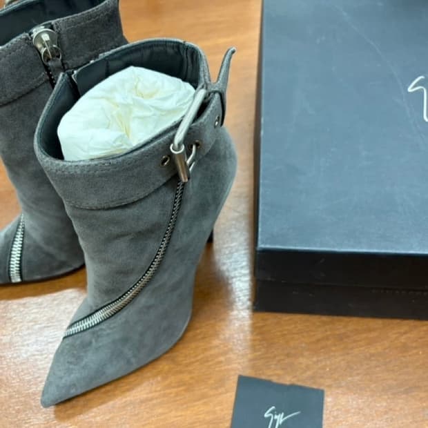 쥬세페 자노티 스웨이디 힐부츠