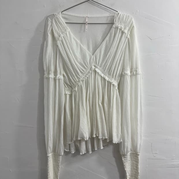 white detail blouse