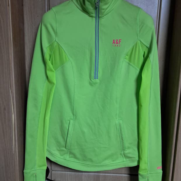 아베크롬비 여성 런닝티 M