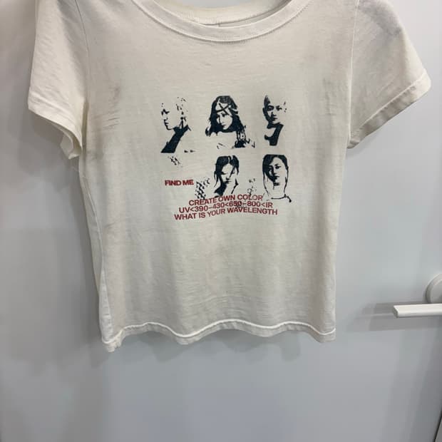 나체 반팔 티셔츠