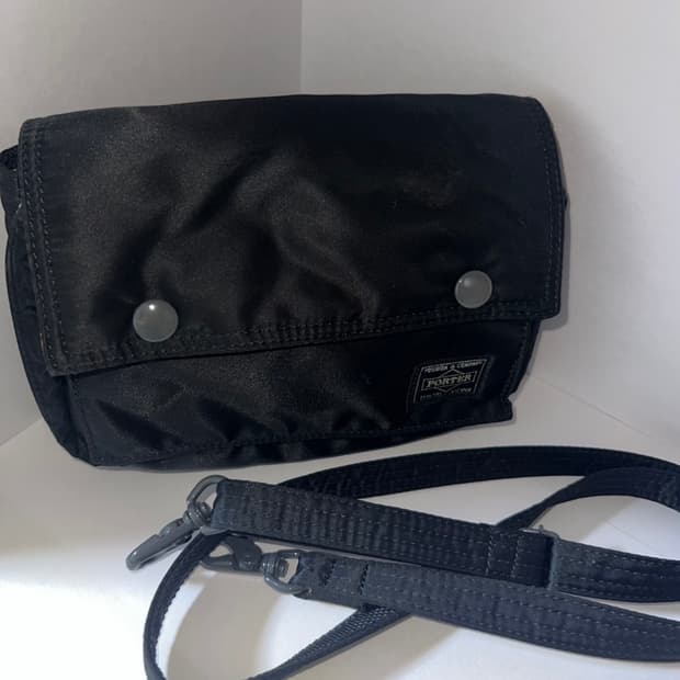 요시다 포터 탱커 숄더백 블랙