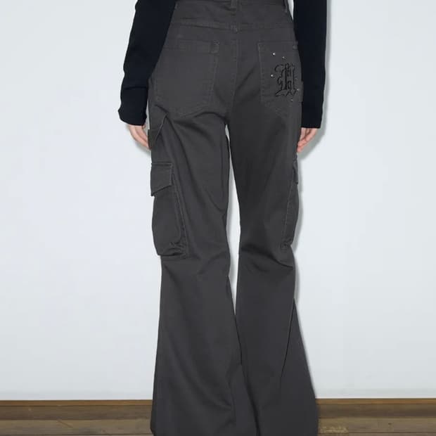 헬레네파리스 피그먼트 스터드 부츠컷 팬츠 그레이