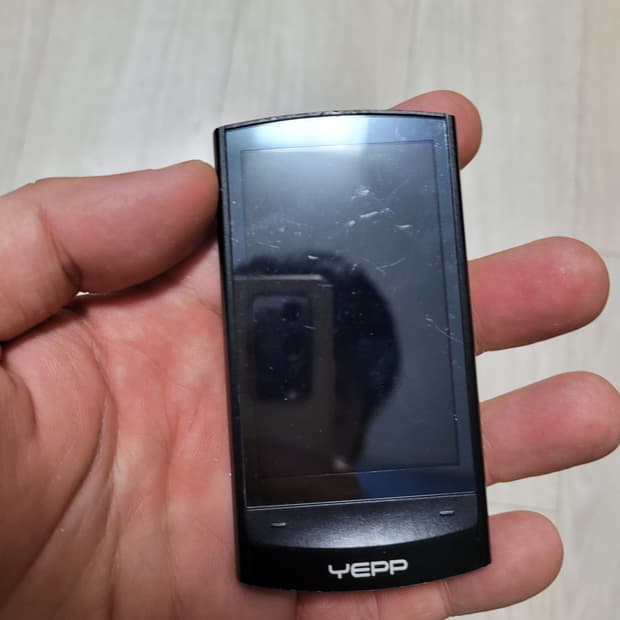 삼성 YEPP 옙 YP-R1 블랙 MP3 플레이어