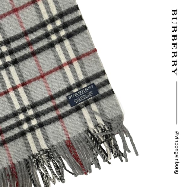 버버리 클래식 머플러 / Light gray