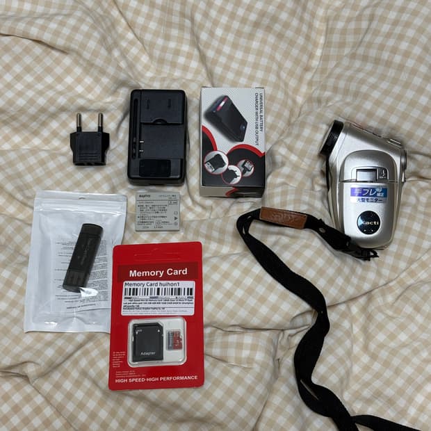 풀구성 산요작티 DMX-C4 SANYO XACTI C4 빈티지캠코더 디카