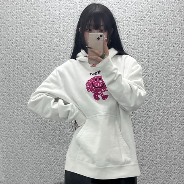 산드로 빈티지 캐주얼 키치 드로잉 약기모 후드티 105 C10228