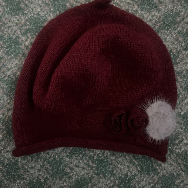 버건디 밍크 비니