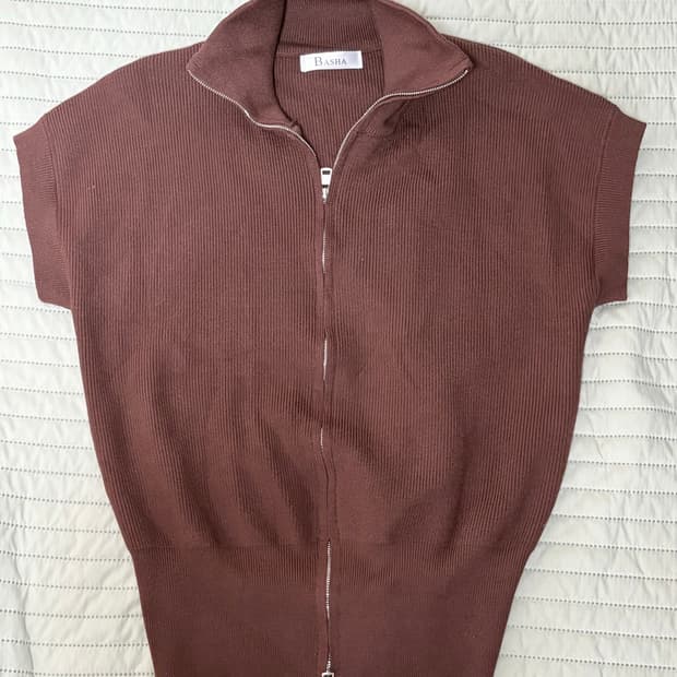 BASHA 니트 조끼 브라운