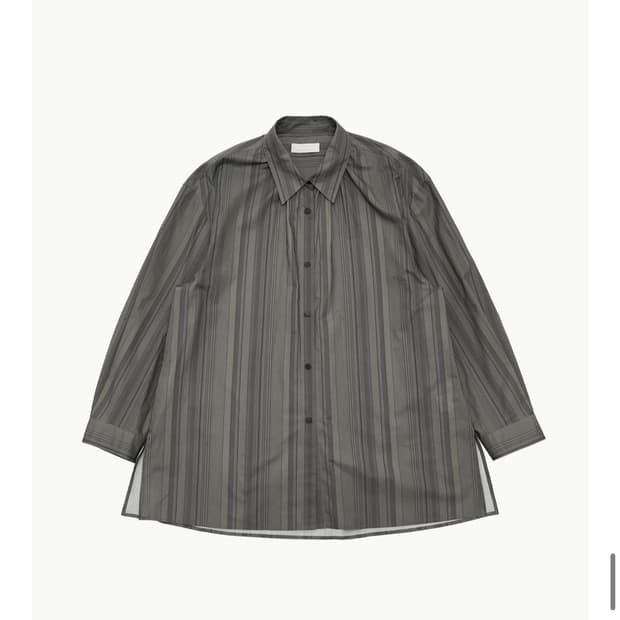아모멘토 넥셔링 오버사이즈 스트라이프 셔츠
