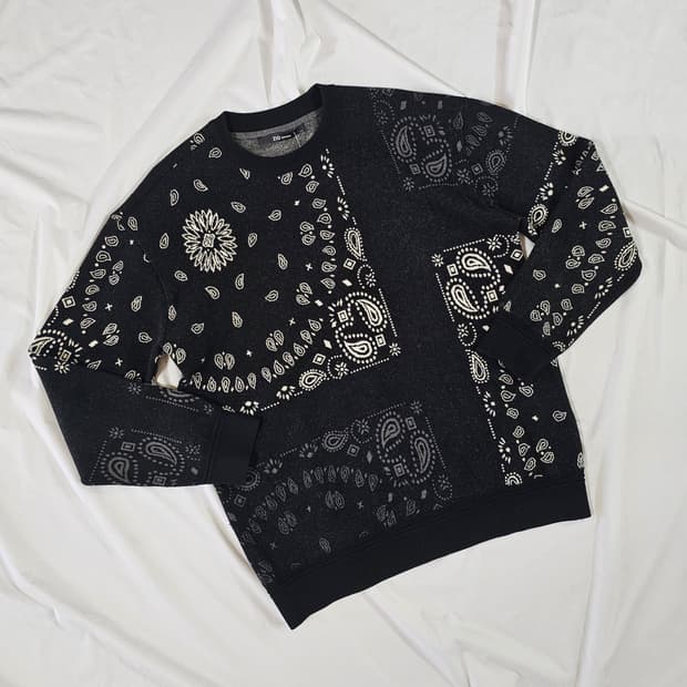 [100] 정가20만) 지오송지오 남성 페이즐리 반다나 니트