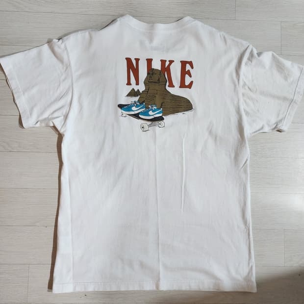 Nike 나이키 반팔티셔츠