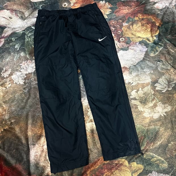 나이키 스톰핏 스우시 스몰로고 블랙누빔트랙팬츠 XL