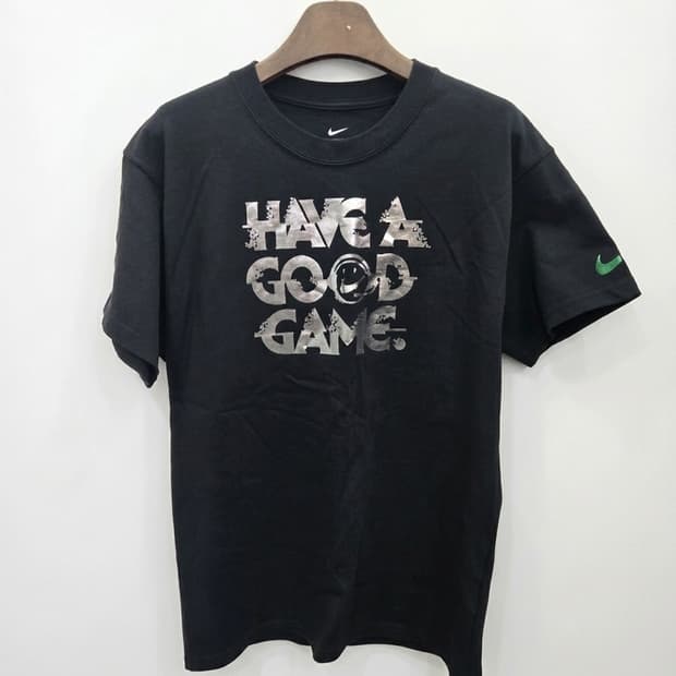 M,95 )) NIKE 나이키 반팔티셔츠! 디자인 짱 예뻐요~