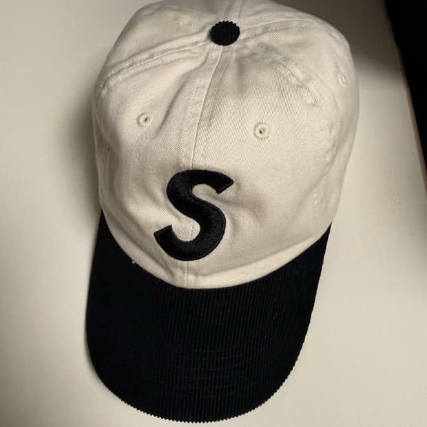 슈프림 투톤 S 로고 6-패널 스톤 - 24SS