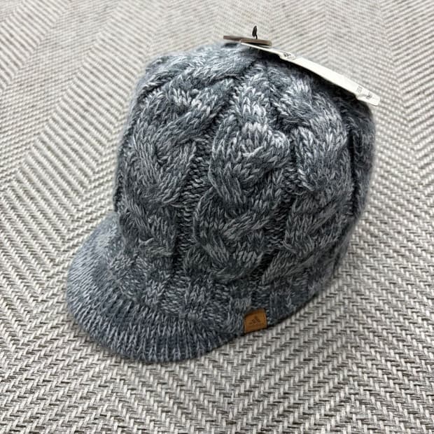 아디다스 니트 캡 비니 v2310