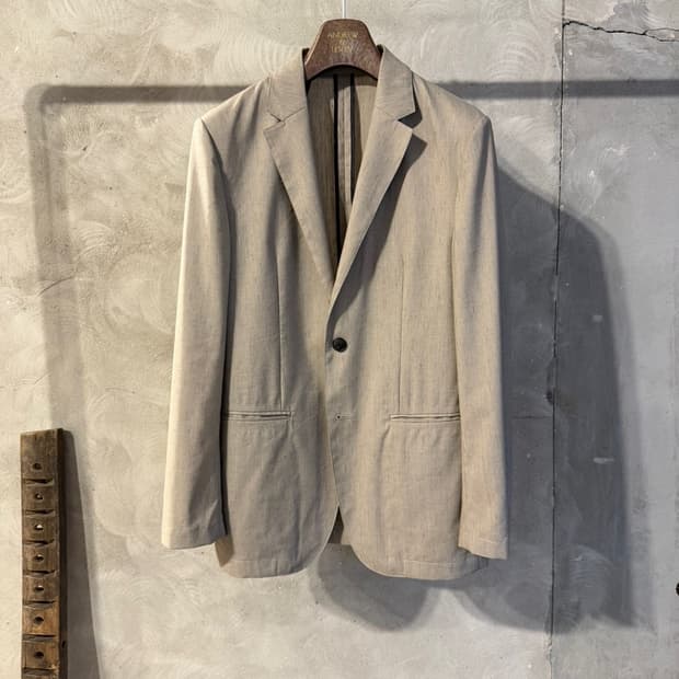 DKNY 테일러드 자켓 100