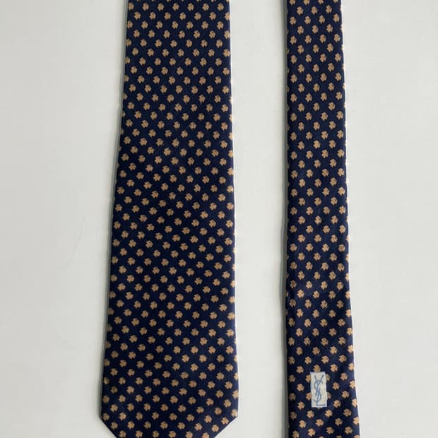 입생로랑 넥타이