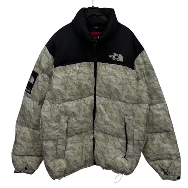 노스페이스x슈프림 페이퍼 프린트 다운패딩