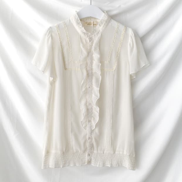 lace frill half blouse
