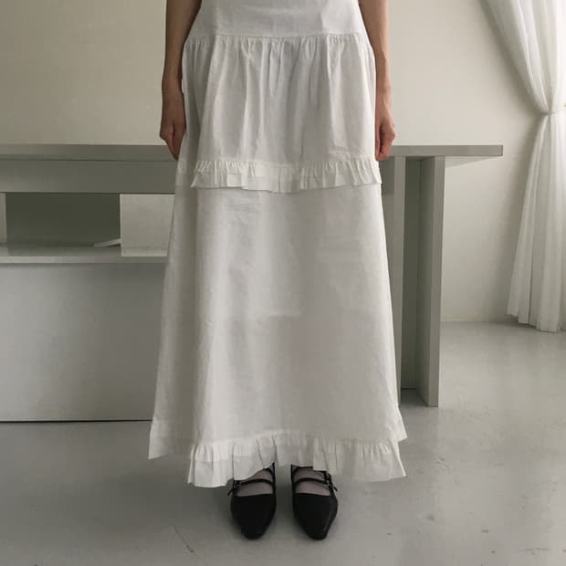 러플 롱스커트