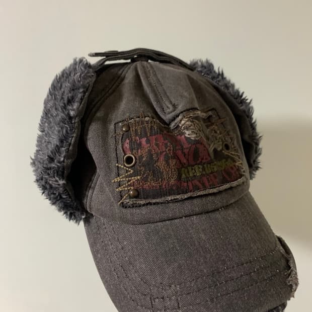 Chevinon mute purple stitch trooper hat